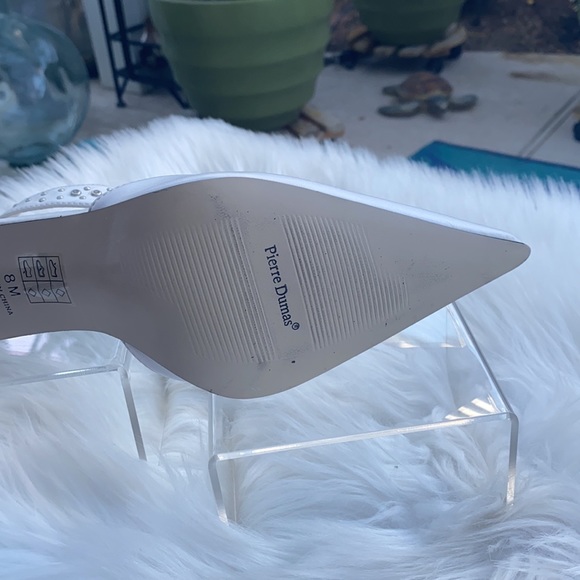 🔘🔘PIERRE DUMAS WHITE POINTY TOE HEELS🔘🔘 - Picture 4 of 5